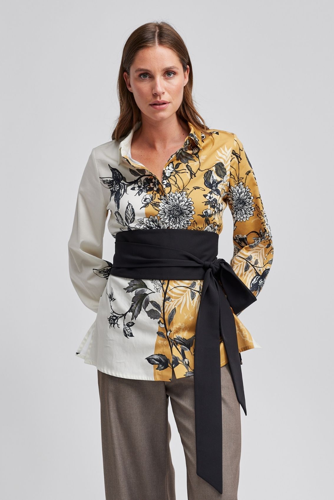 Bluse Herbstblüten mit Bindegürtel