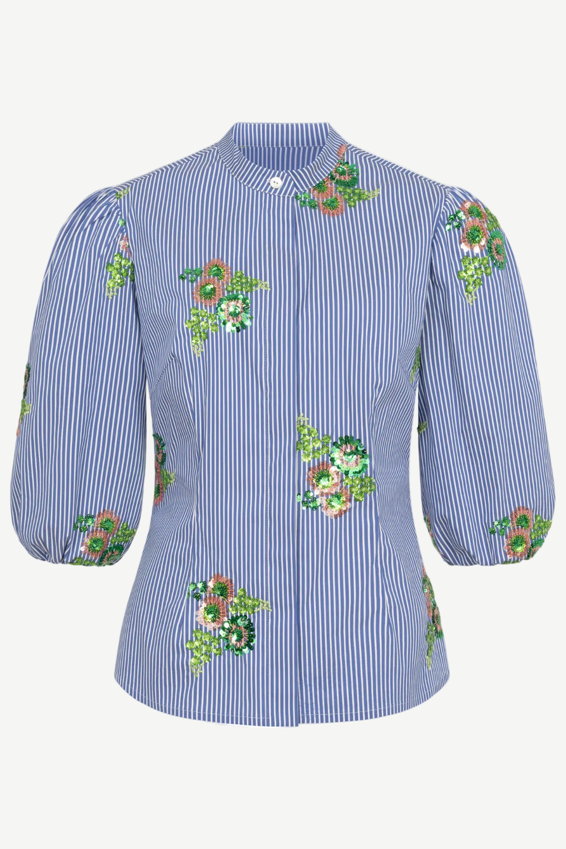 Bluse mit Paillettenblüten in Streifenoptik, Frontansicht mit Stehkragen und verdeckter Knopfleiste.