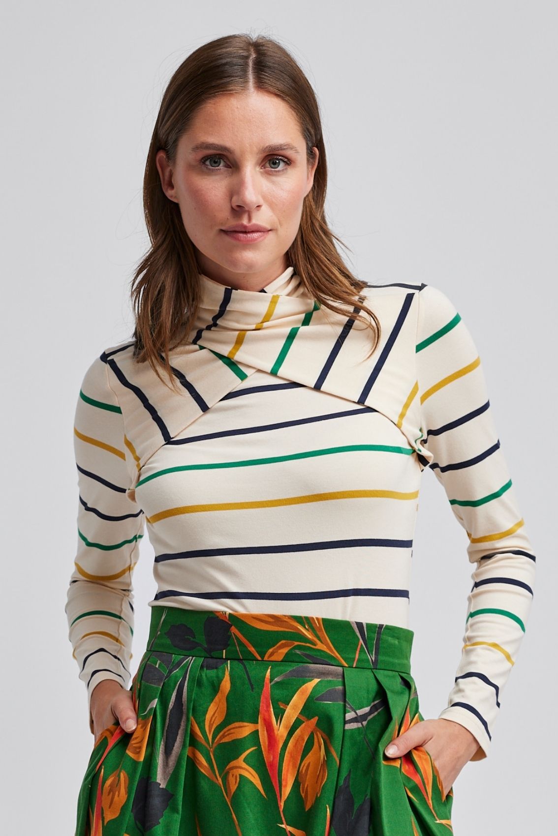 Shirt mit Twist-Kragen Streifenmix