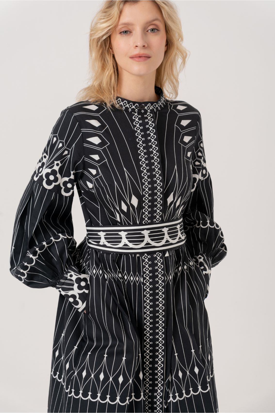 Art-Déco Blusenkleid Schwarz-Weiss