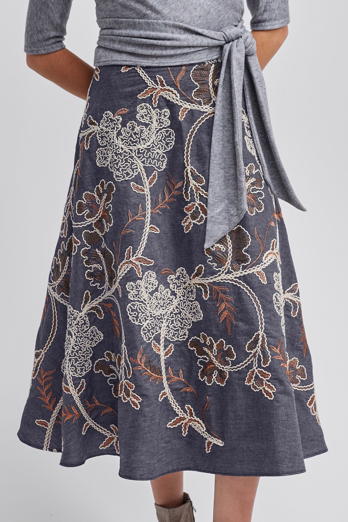 Midirock mit Stickerei Denimblau