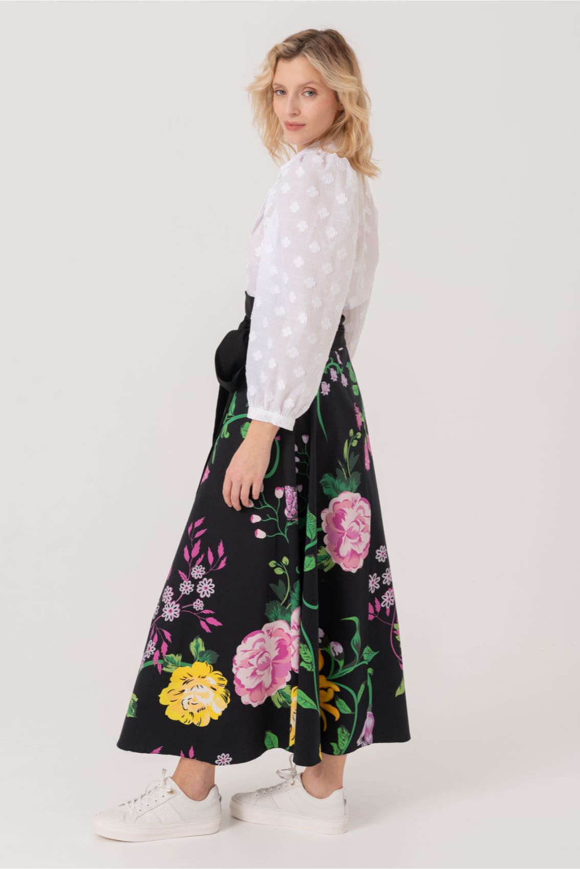 Maxirock Schwarz mit Rosen-Print