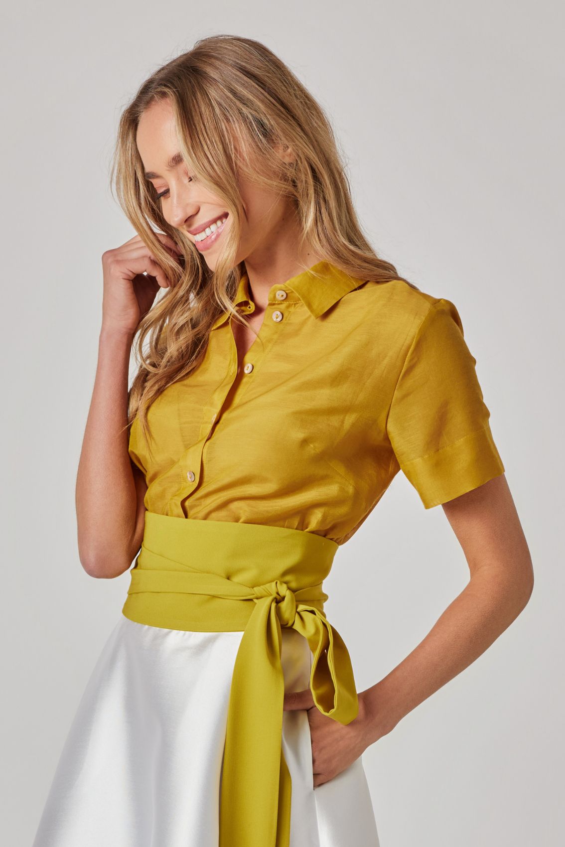 Hemdbluse aus Seidenmischung in Senfgelb