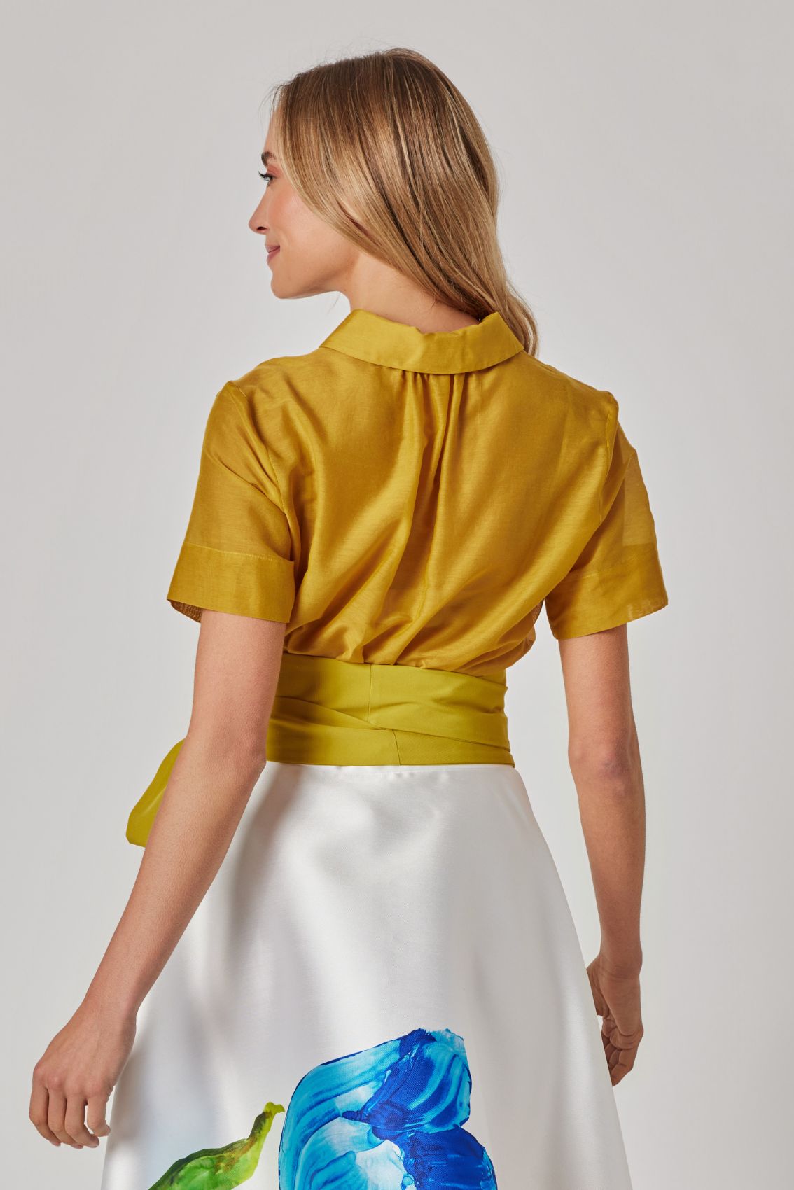 Hemdbluse aus Seidenmischung in Senfgelb