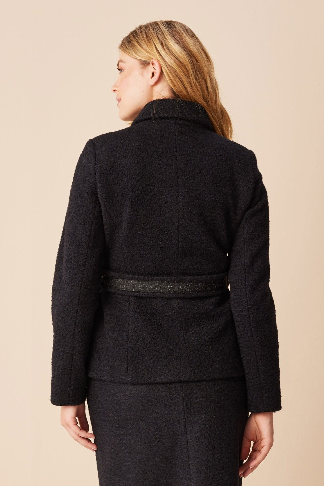 Bouclé Jacke mit Bindegürtel Schwarz - Marianna Déri