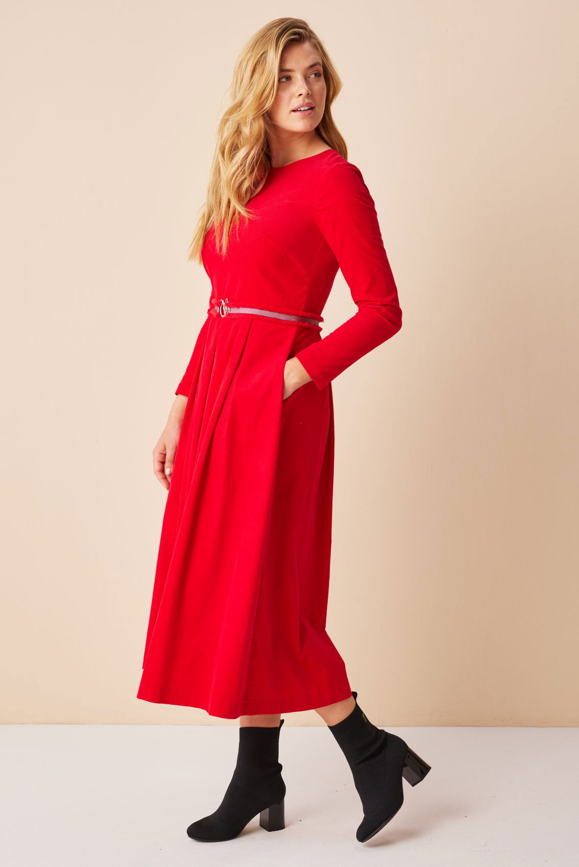 Cord Maxikleid Rot - Marianna Déri