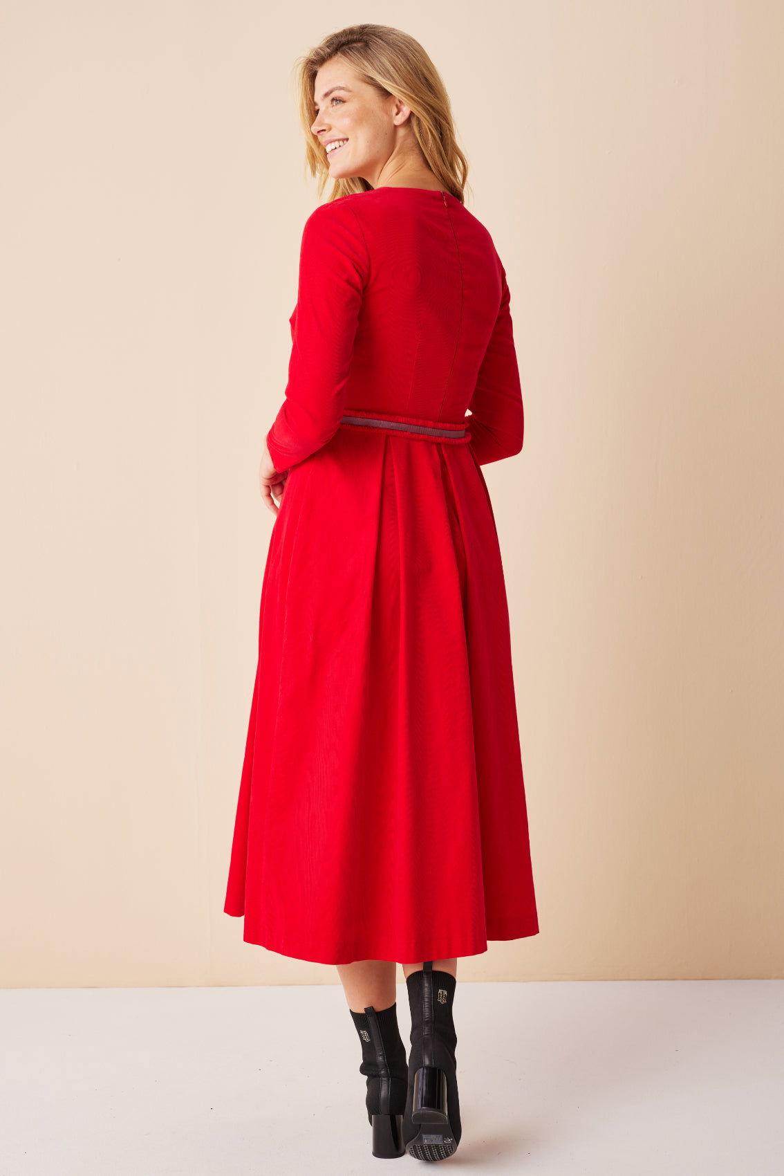 Cord Maxikleid Rot - Marianna Déri