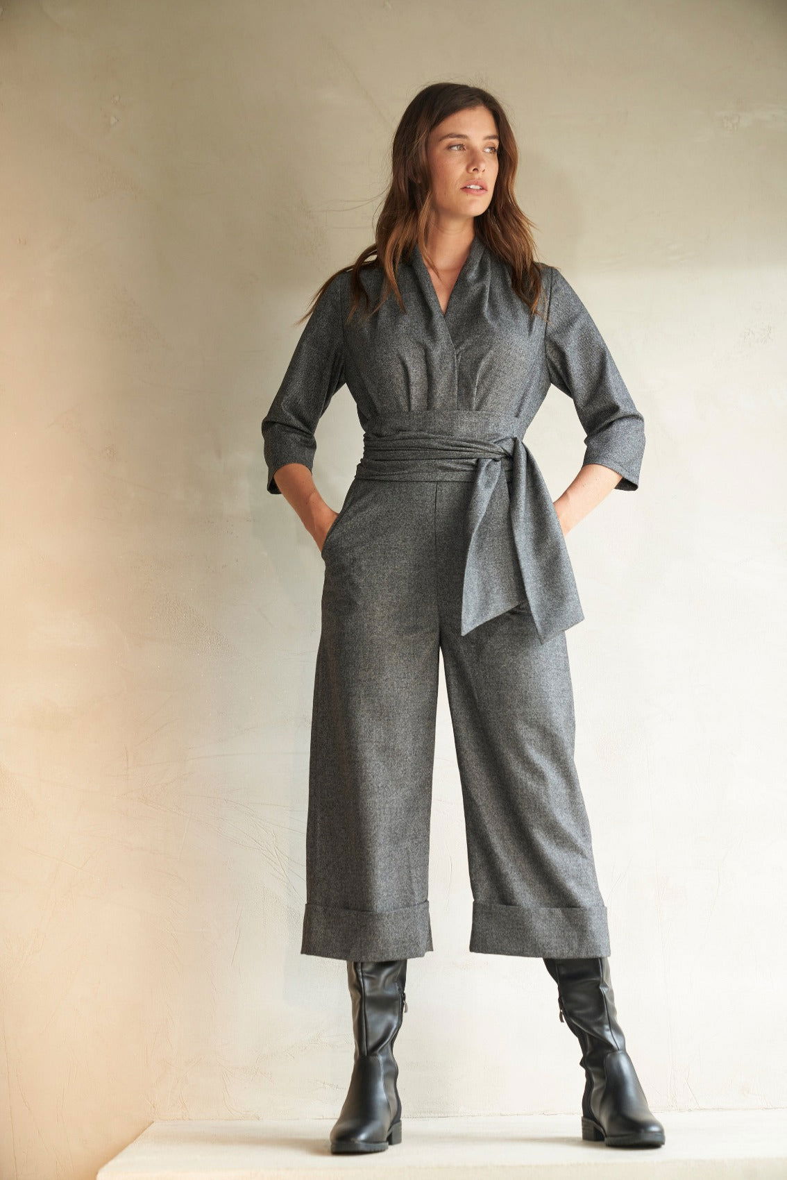 Culotte-Jumpsuit mit abnehmbarem Bindegürtel - Marianna Déri