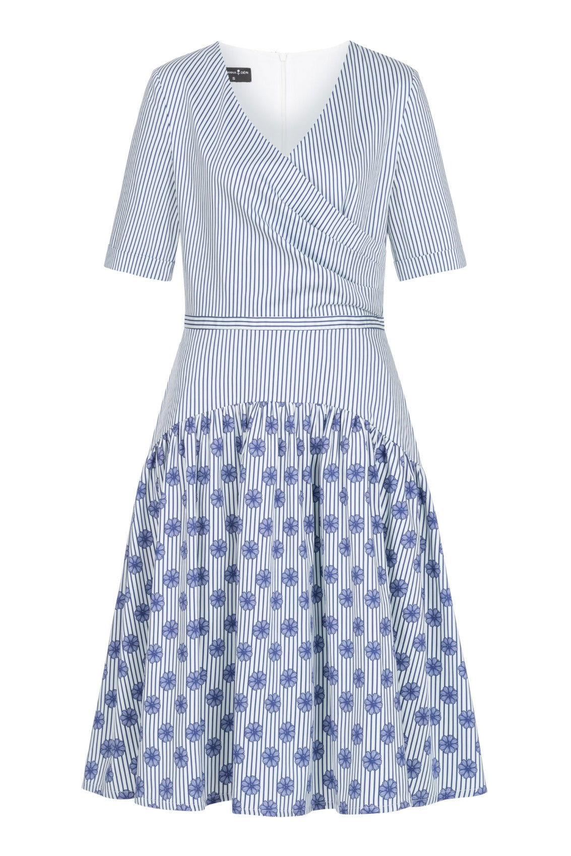 Kleid mit Streifen-Blumen-Print - Marianna Déri