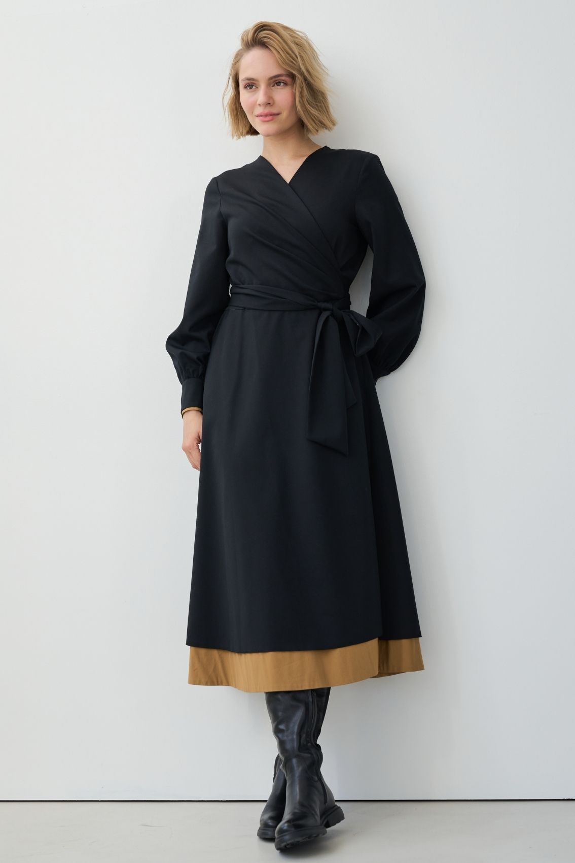 Wickelkleid Schwarz & Safrangelb - Marianna Déri