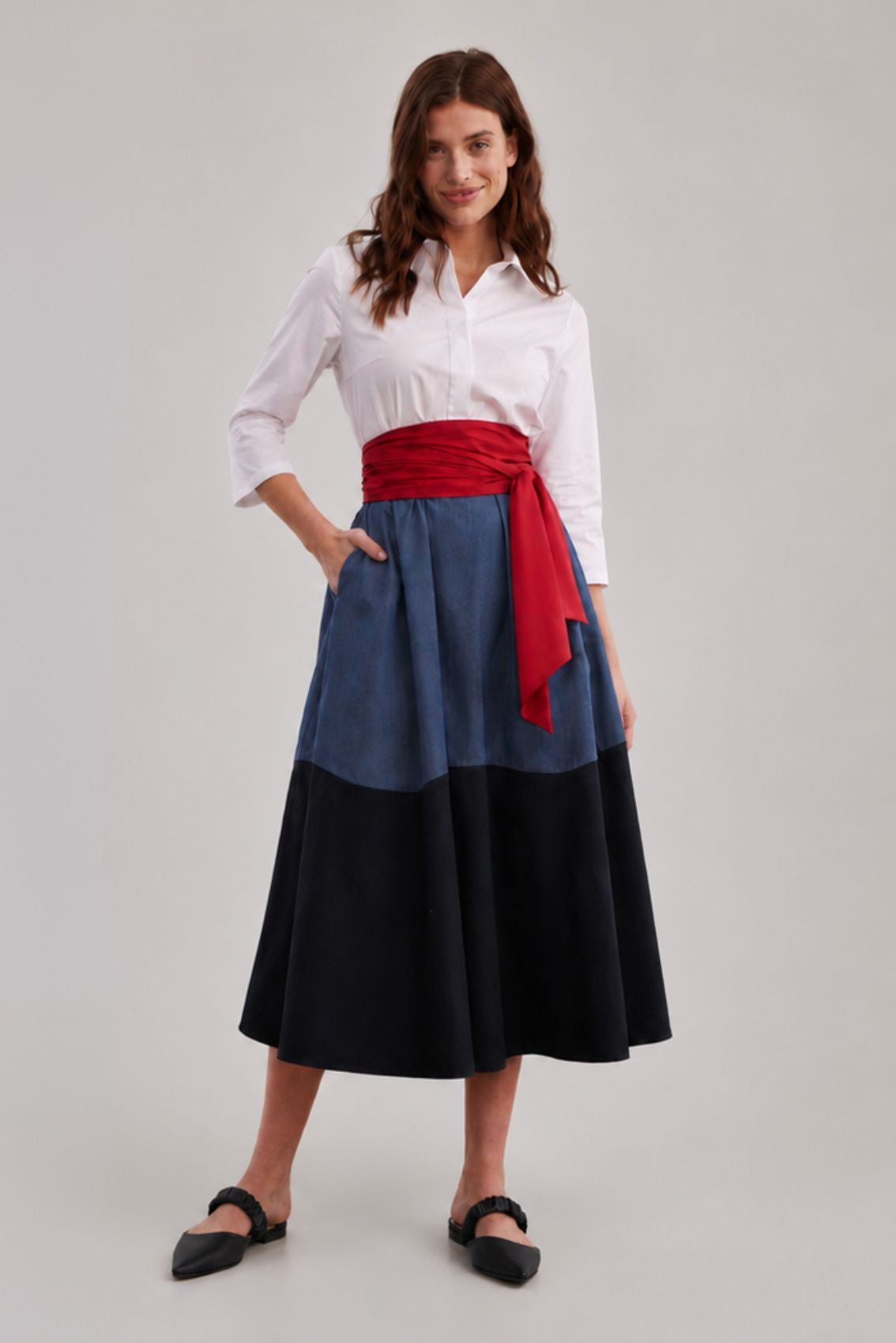 Blusenkleid mit Bindegürtel Colorblock Blau-Schwarz
