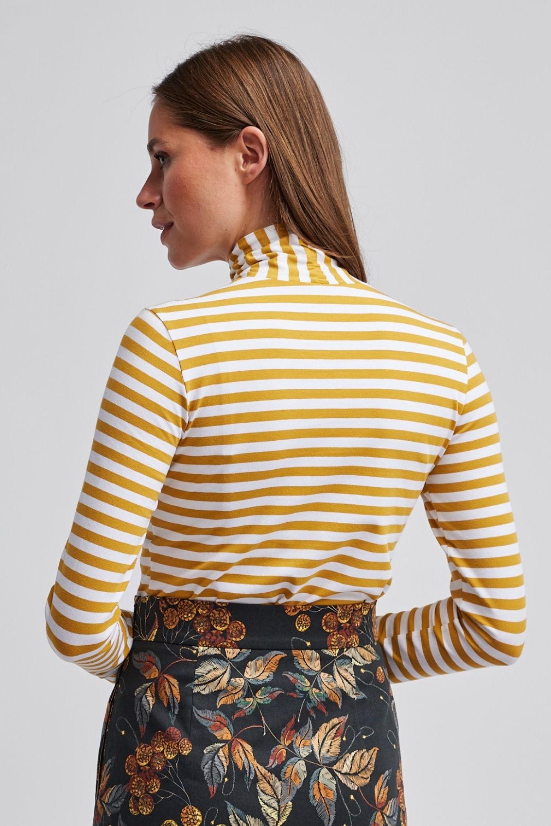 Shirt mit Twist-Kragen Weiss-Senfgelb