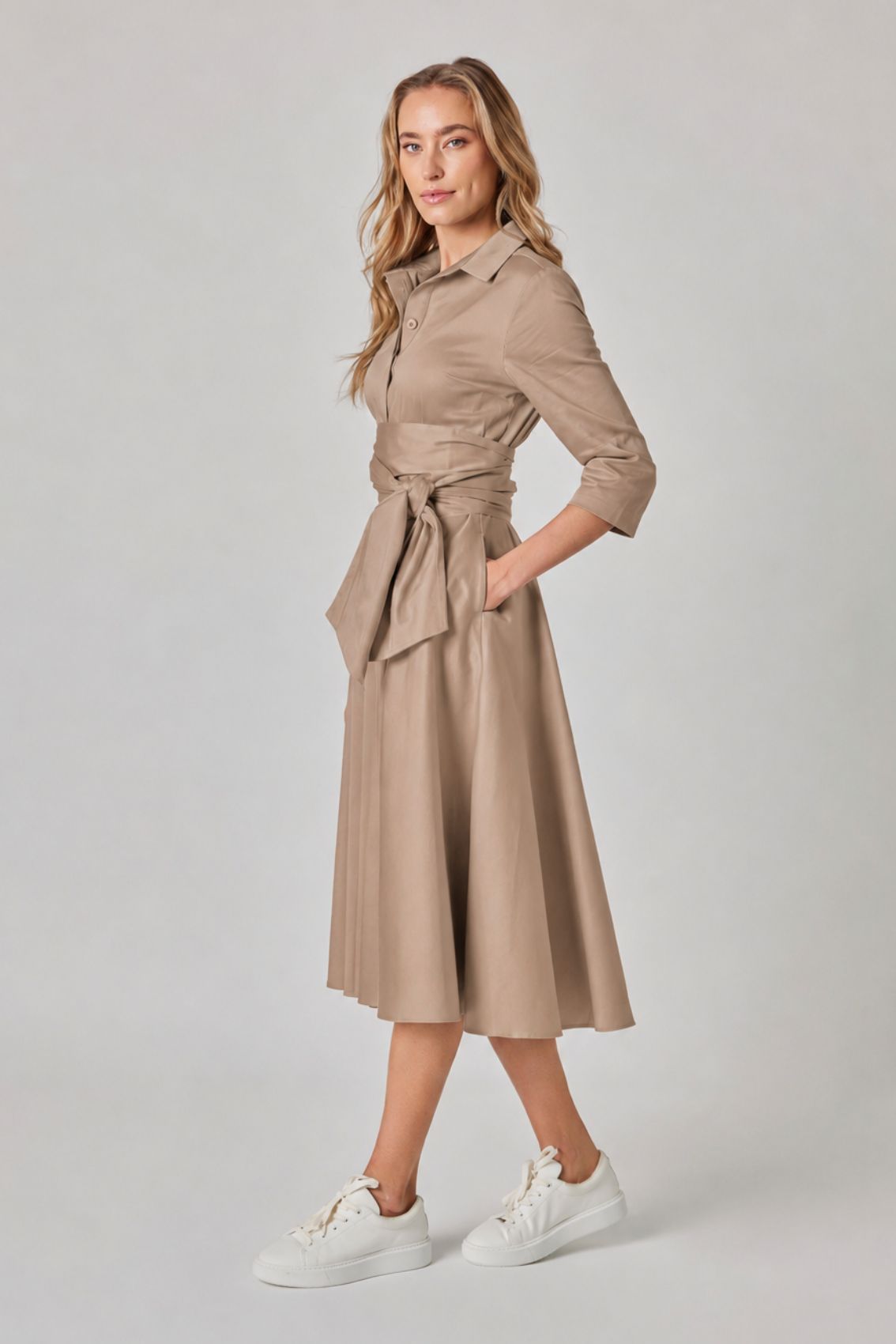 Blusenkleid mit Bindegürtel Taupe