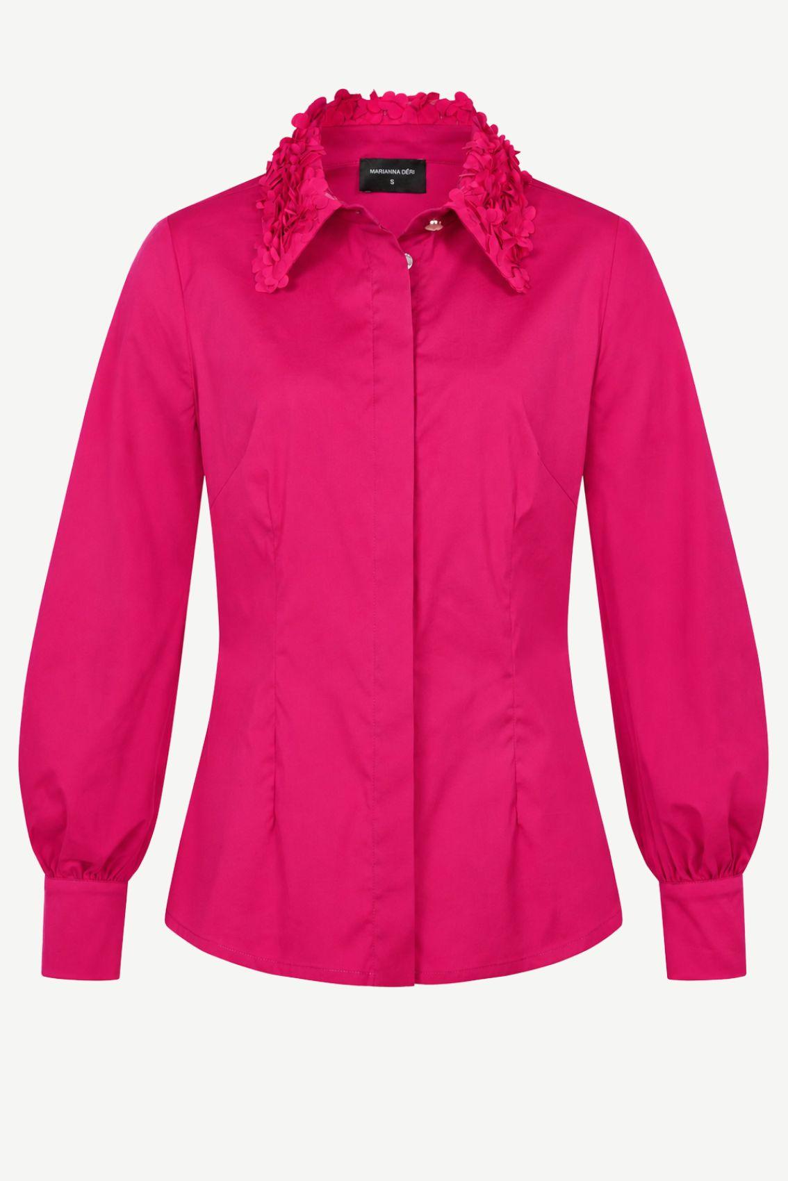 Bluse Blütenkragen Magenta mit taillierter Passform und Ballonärmeln, Frontansicht